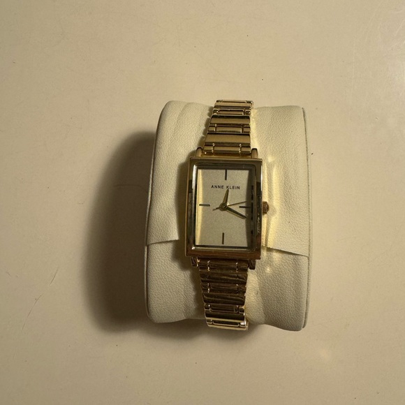 Woman’s Anne Klein Gold Watch - Picture 2 of 3